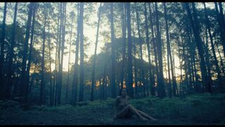 Barbara Sánchez topless - Pandora (2018) nudity movie scene