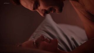 Sarka Krausova sexy - Einstein s02e01 (2023) hot scene