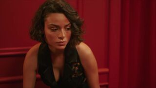 Júlia Palha hot - O Clube s04e03 (2023) Sexy TV Scenes