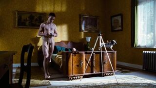 Carice van Houten topless, Eva Van der Gucht topless. AmnesiA (2001)