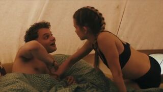 Emily Kusche, Linda Stockfleth, Lea van Acken topless - Sløborn s03e02-05 (2024) Thriller Naked Scenes