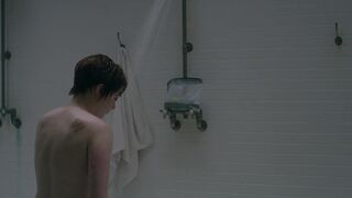Maisie Williams, Anya Taylor-Joy - The New Mutants (2020) celeb sexy scene