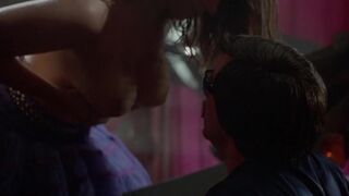 Sarah Trigger nud e⭐ Deadfall (1993)