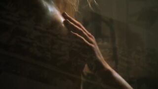 Julia Dietze nackte sex. Die Stimmen (2002) Teen Adult