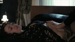 Martina Stella hot - La lunga notte - La caduta del Duce (2024) s01e01e04