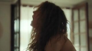 Stéphane Caillard nude ⭐ Flo (2023)