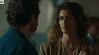 Short Sex Scene Giulia Bevilacqua naked - L'estate fredda (2023)