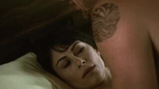 Roxana Zal naked, Gina Gershon hot. 3-Way (2004) adult movie scenes