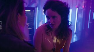 Maresi Riegner hot - Das Mädchen aus dem Bergsee (2020)