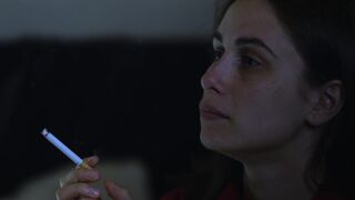 Claire Saumande nude - Feux (2020)