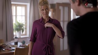 Hilde Dalik, Jaschka Lämmert, Ulrike C. Tscharre - Meiberger - Im Kopf des Täters s01e06 (2018) Naked Scene