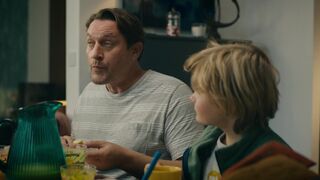 Audrey Fleurot - HPI Haut Potentiel Intellectuel (2022) s02-e02 funny bath scene