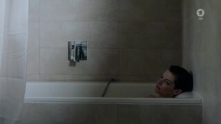 Sarah Hostettler nude - Tatort (2018)