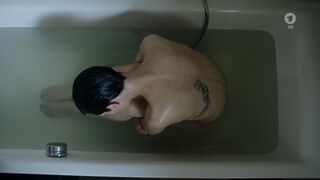 Sarah Hostettler nude - Tatort (2018)