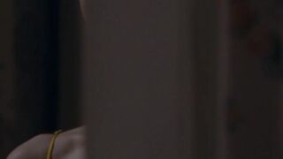 Astrid Berges-Frisbey sexy - L'Autre (2020)