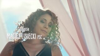 Adrianna Chlebicka, Antonina Jarnuszkiewicz - Squared Love (Milosc do kwadratu) (2021) actress hot video