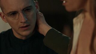 Signe Egholm Olsen naked - Klienten (2022)