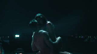 Giovanna Lancellotti topless, Louise D'Tuani, Camilla de Lucas topless - Burning Betrayal (2023)