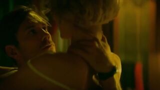 Linda Lapinsh, Darya Ursulyak hot - GDR s01e04 (2024)