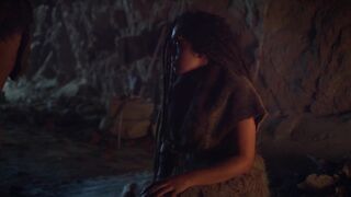 Irène Pomerol nude - Pieds nus (2022)