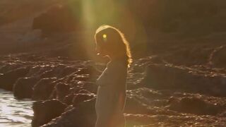 Jennifer Lawren nude, Saida Benza naked, Isa Feliu nude - Heart (2023)