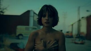 Susana Abaitua naked, Amparo Piñero Guirao sexy - The Farads (2023) Season 01