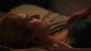 Aurora Giovinazzo topless, Greta Scarano hot - Nuovo Olimpo (2023) Bedroom Topless Scene