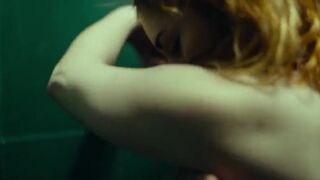 Maryne Cayon naked - Tant que je marcherai (2024)