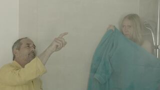 Alice Carel nude - Les beaux menteurs (2019)