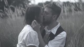 Aleksandra Porowska - Mysliwy (2020) celeb A hot scene