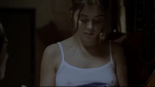 Margherita Oliva nude ⭐Scendere (2018)