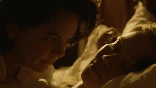 Virginia Newcomb, Whitney Hamilton nude - Union (2018)