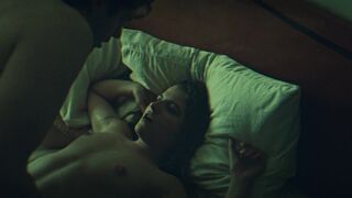 Cait Alexander, Sammi Barber, Courtney Lamanna, Jensen Porter, Cassidy Civiero, Jennifer Krukowski â American Gods s03e03 (2020) celeb naked boobs scene