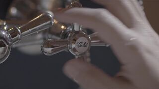 Laurine Fagu nude - L'huître (2018)