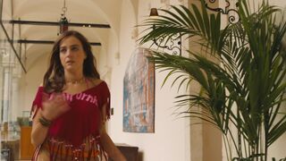 Meghann Fahy, Beatrice Grannò, Simona Tabasco - The White Lotus s02e03-04 (2022) hot scenes