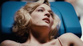 Laura Chiatti desnuda - Il volto di un'altra (2012)