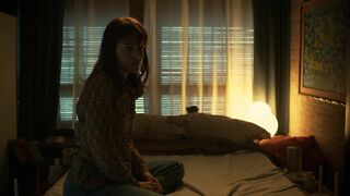 Angela Curri nude - La mafia uccide solo d'estate s02e01 (2018)