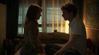 Angela Curri nude - La mafia uccide solo d'estate s02e01 (2018)