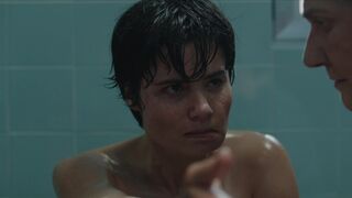 Loreto Mauleon - Patria s01e05 (2020) celeb boobs scene