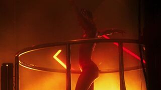 Ester Expósito, Ángela Cremonte sexy - Venus (2022) Sexy Scenes from the thriller