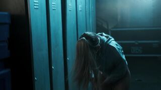 Ester Expósito, Ángela Cremonte sexy - Venus (2022) Sexy Scenes from the thriller