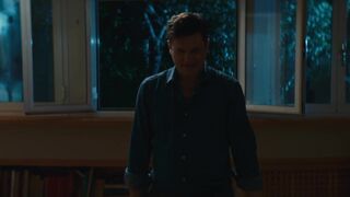 Valeria Bruni Tedeschi, Beatrice Granno, Giovanna Mezzogiorno - Gli indifferenti (2020) actress topless boobs scene