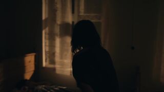 Magdalena Celmer, Paulina Komenda - Zgnile uszy (2019) actress hot video