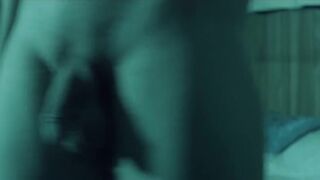 Evelyn Sommer nude, Sarah Mudle nude | Explicit Nudity | Howlin' Refrain (2023)