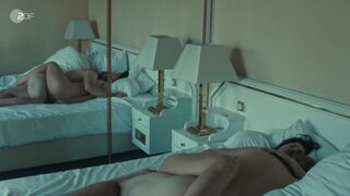 Minna Wundrich nackt. Ivo (2024) Full Frontal and Explicit Male