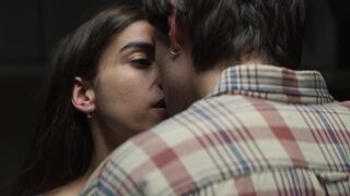 Carolina Yuste nude - Undercover (2024)