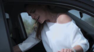 Amaia Salamanca sexy, Ana Belen Serrano hot. Funny Sex Scenes. Muertos S.L. s02 (2025)