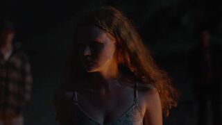 Lou Thompson nude - Gaby les collines (2023)