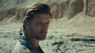 Elizabeth Banks, Jessica Biel nude - The Better Sister (2025) s01