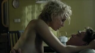 Angela Schijf nude, Maartje van de Wetering nude. Daylight (2013) Bathroom Nude Scene and Cowgirl Sex